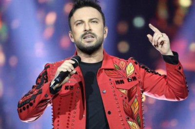 Erdoğan'ın Hedefindeki Doktorlara Tarkan'dan Destek Mesajı: 'Hekimler Bu Ülkenin Başının Tacıdır'